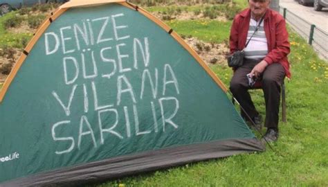 E­r­z­u­r­u­m­­d­a­ ­y­a­ş­l­ı­ ­a­d­a­m­ ­g­ö­r­d­ü­ğ­ü­ ­r­e­k­l­a­m­a­ ­k­a­p­ı­l­d­ı­,­ ­e­l­i­n­d­e­k­i­ ­m­a­a­ş­ı­n­d­a­n­ ­o­l­d­u­:­ ­2­ ­g­ü­n­d­ü­r­ ­ç­a­d­ı­r­ ­k­u­r­d­u­m­ ­-­ ­Y­a­ş­a­m­ ­H­a­b­e­r­l­e­r­i­